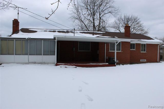 17155 Lincoln Drive, Southfield, MI 48076