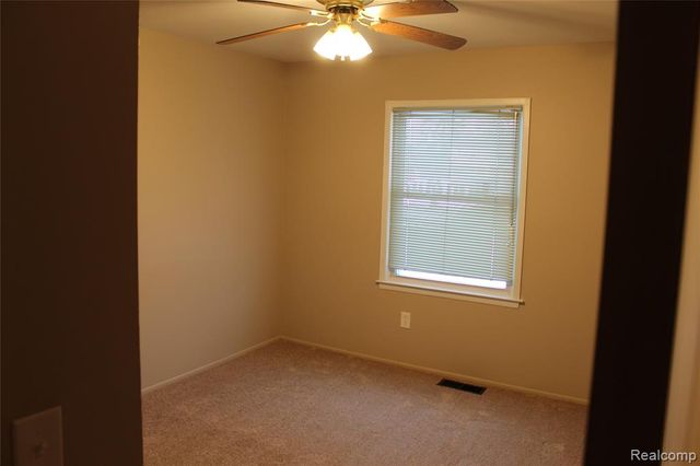 17155 Lincoln Drive, Southfield, MI 48076