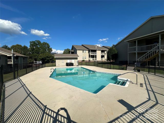 249-3 Country Club Drive NE, Concord, NC 28025