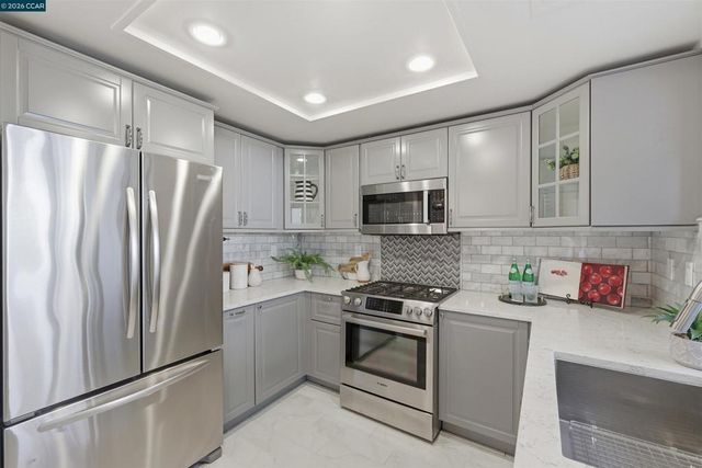 512 Churchill Downs Ct, Walnut Creek, CA 94597