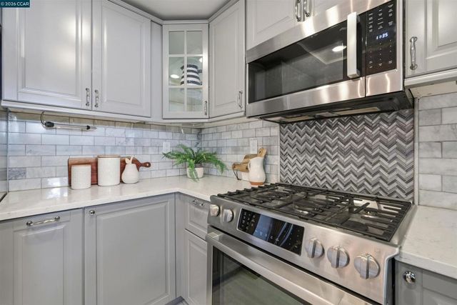 512 Churchill Downs Ct, Walnut Creek, CA 94597