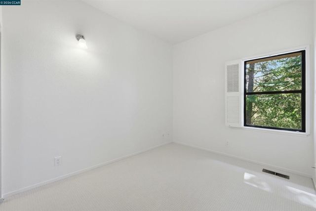 512 Churchill Downs Ct, Walnut Creek, CA 94597