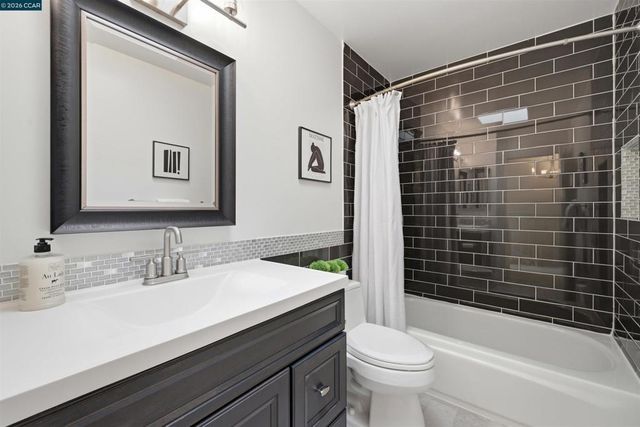 512 Churchill Downs Ct, Walnut Creek, CA 94597