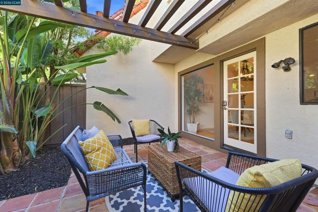 512 Churchill Downs Ct, Walnut Creek, CA 94597