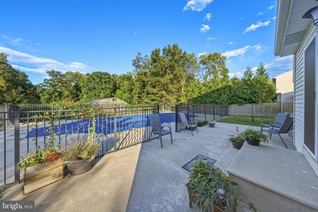 49 DOGWOOD AVE, Glassboro, NJ 08028