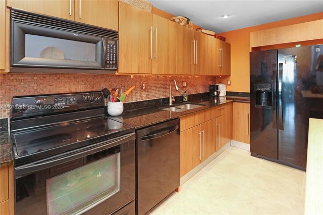 3001 S Ocean Dr 411, Hollywood, FL 33019