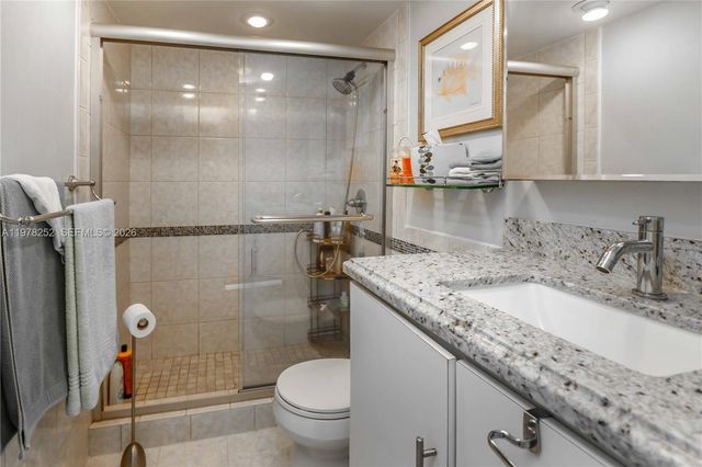 3001 S Ocean Dr 411, Hollywood, FL 33019