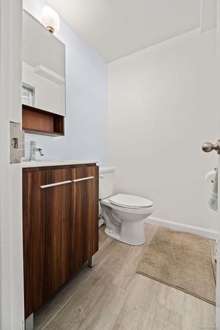 10 Cottage Lane, Suffern, NY 10901