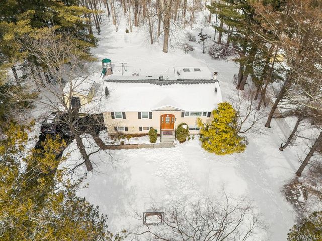 10 Cottage Lane, Suffern, NY 10901