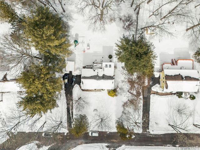 10 Cottage Lane, Suffern, NY 10901