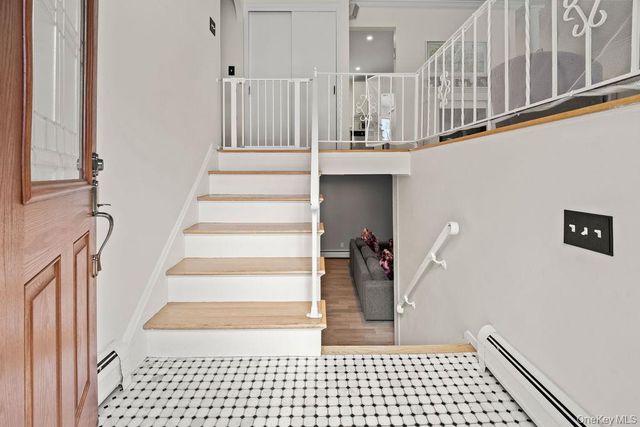 10 Cottage Lane, Suffern, NY 10901