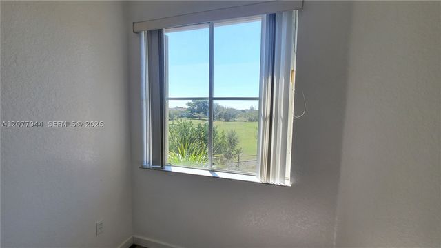 7070 NW 177th St 205-10, Hialeah, FL 33015