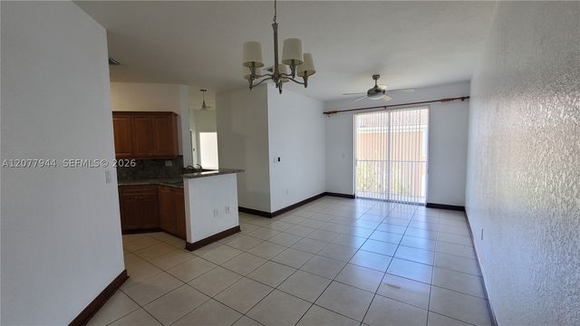 7070 NW 177th St 205-10, Hialeah, FL 33015
