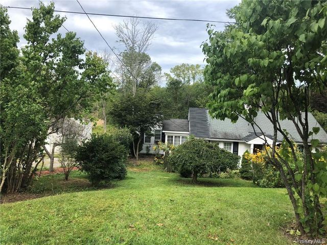 17 Brookside Road, Monroe, NY 10950