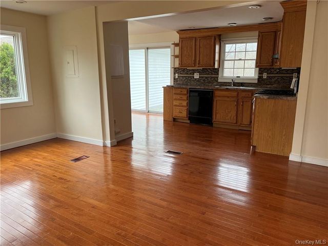 17 Brookside Road, Monroe, NY 10950