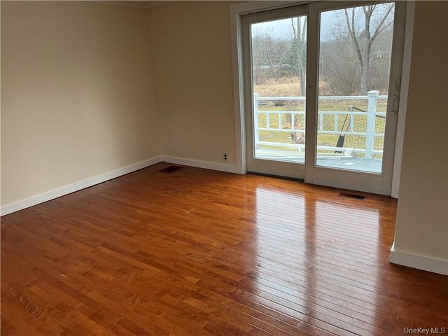 17 Brookside Road, Monroe, NY 10950