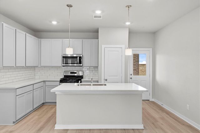 12230 Mead Grove Drive, Texas City, TX 77591