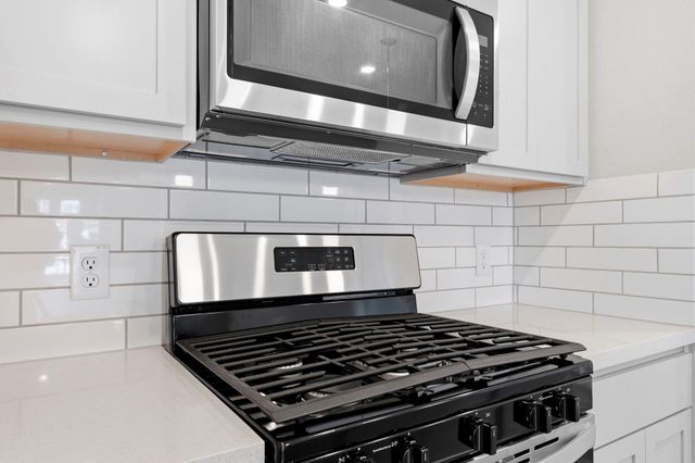 12230 Mead Grove Drive, Texas City, TX 77591