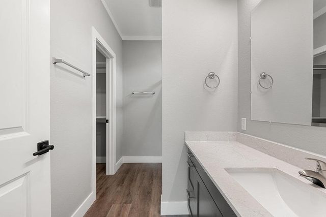 2025 Applewood DR, Lockhart, TX 78644