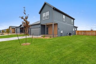 2025 Applewood DR, Lockhart, TX 78644