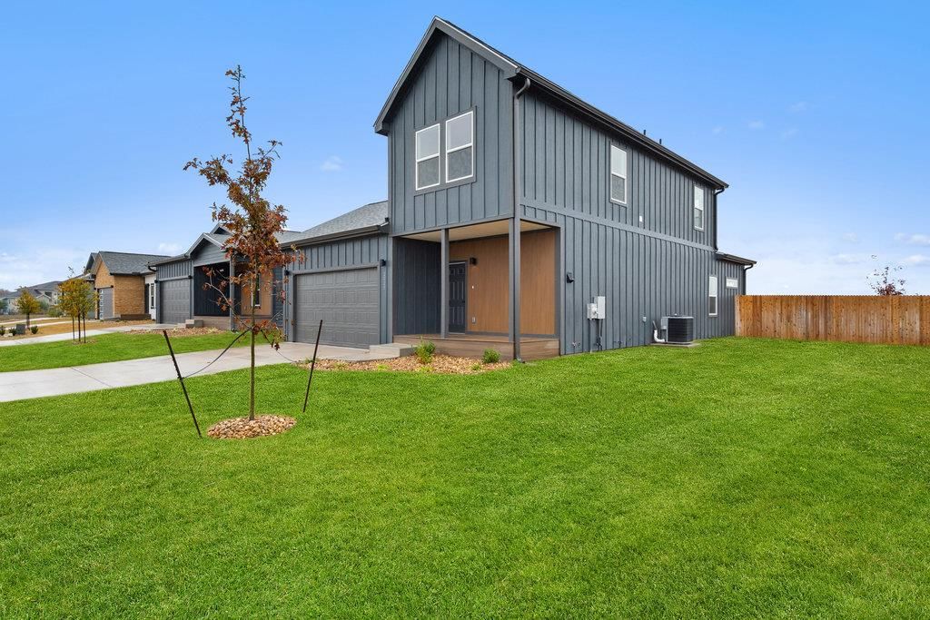 2025 Applewood DR, Lockhart, TX 78644