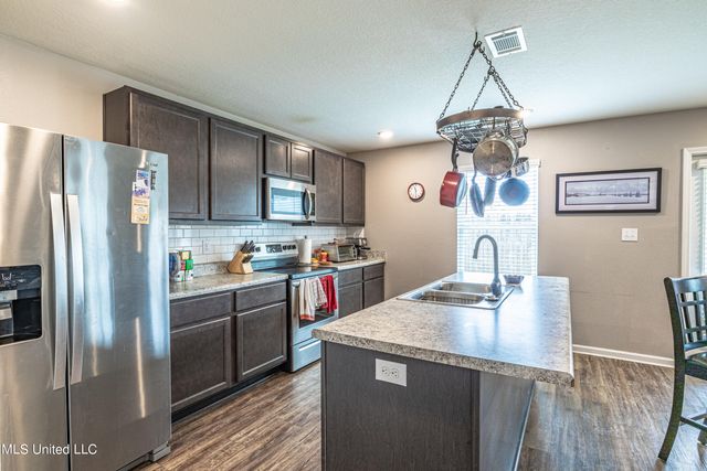 534 W Marigold Drive, Long Beach, MS 39560