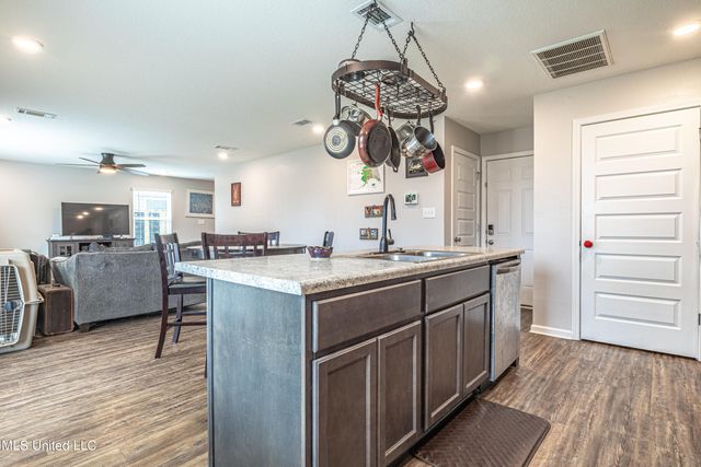 534 W Marigold Drive, Long Beach, MS 39560