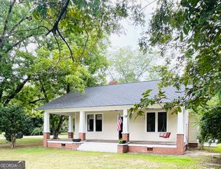 145 Jones Mill Road, Woodbury, GA 30293
