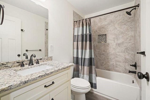 215 Wilshire Terrace, White, GA 30184