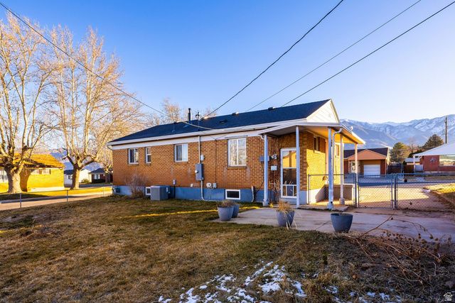 4579 S 375 E, Washington Terrace, UT 84405