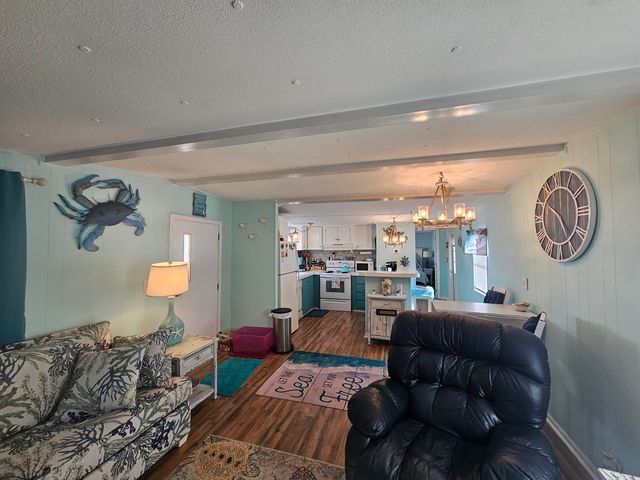 701 Parkway Dr., North Myrtle Beach, SC 29582