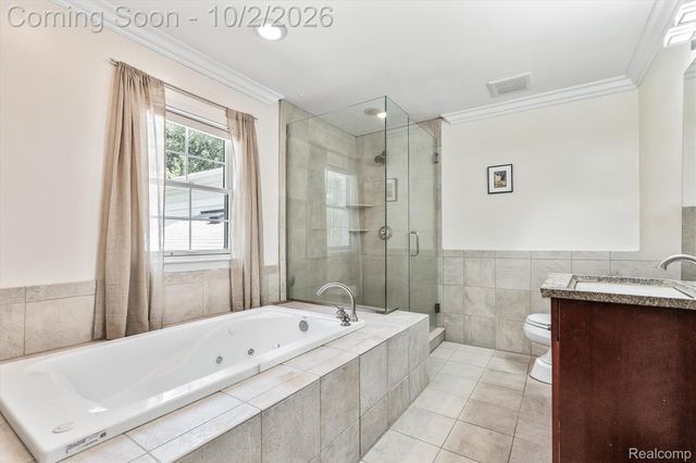 140 Linda Court, Bloomfield Hills, MI 48304