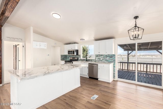 1250 W Packing Plant Road, Willcox, AZ 85643