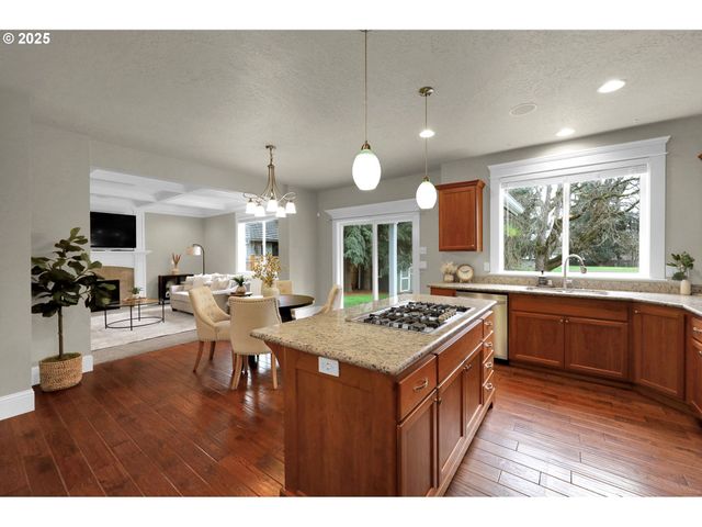 3620 WALTON Ln, Eugene, OR 97408