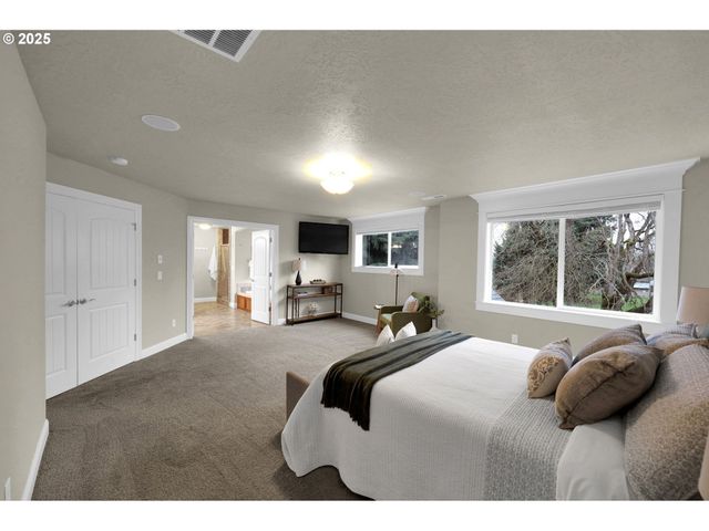 3620 WALTON Ln, Eugene, OR 97408