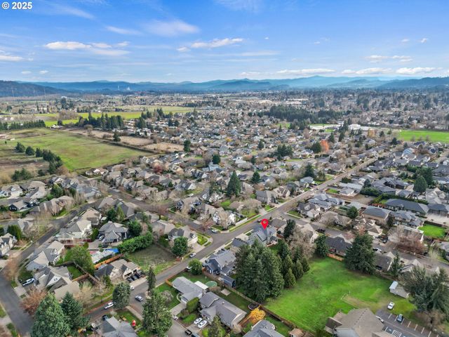 3620 WALTON Ln, Eugene, OR 97408