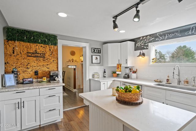 1371 Midline Road, Amsterdam, NY 12010