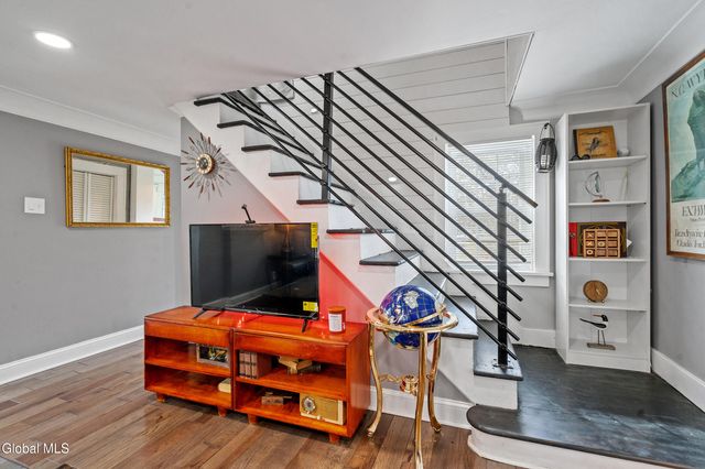 1371 Midline Road, Amsterdam, NY 12010