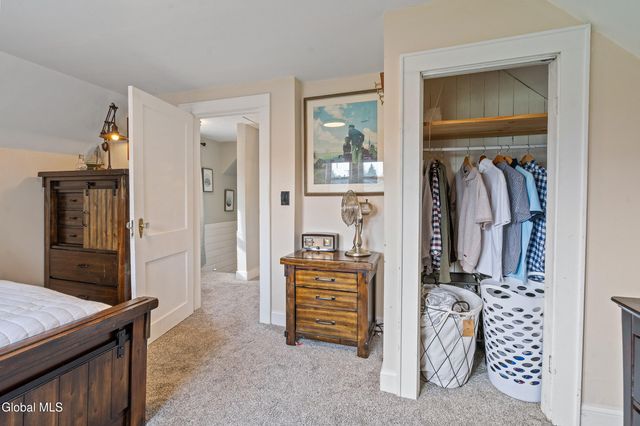 1371 Midline Road, Amsterdam, NY 12010