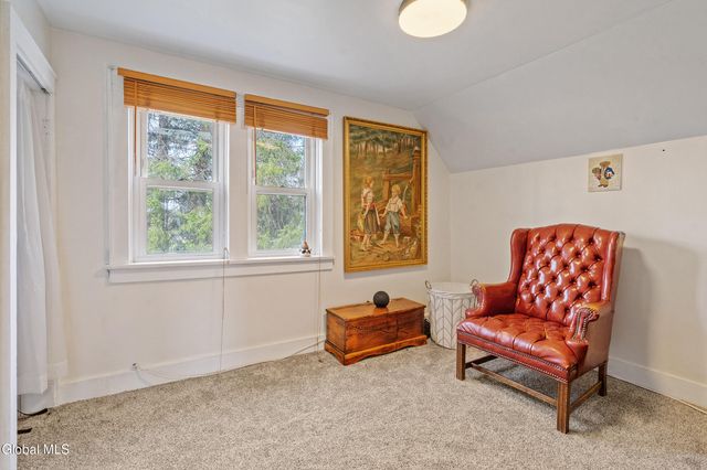 1371 Midline Road, Amsterdam, NY 12010