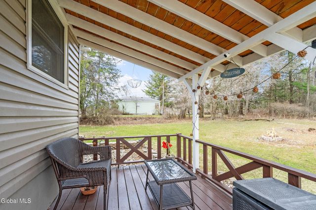 1371 Midline Road, Amsterdam, NY 12010