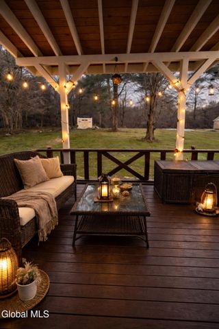 1371 Midline Road, Amsterdam, NY 12010