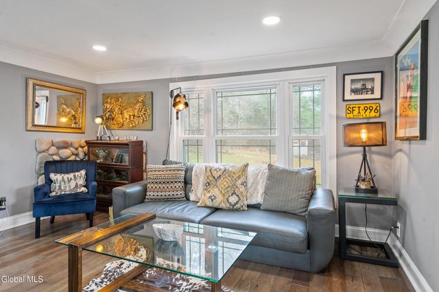 1371 Midline Road, Amsterdam, NY 12010