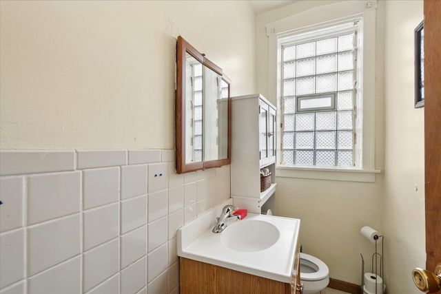 4430 W Congress Parkway, Chicago, IL 60624