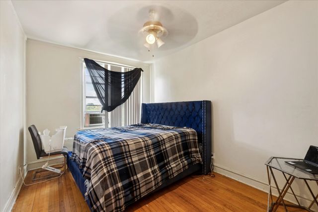 4430 W Congress Parkway, Chicago, IL 60624
