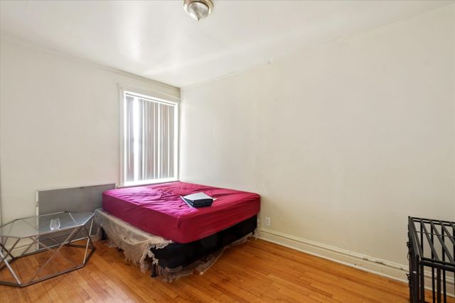 4430 W Congress Parkway, Chicago, IL 60624