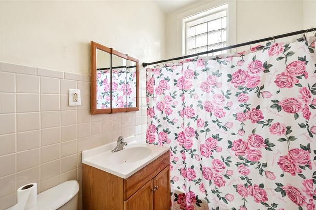 4430 W Congress Parkway, Chicago, IL 60624