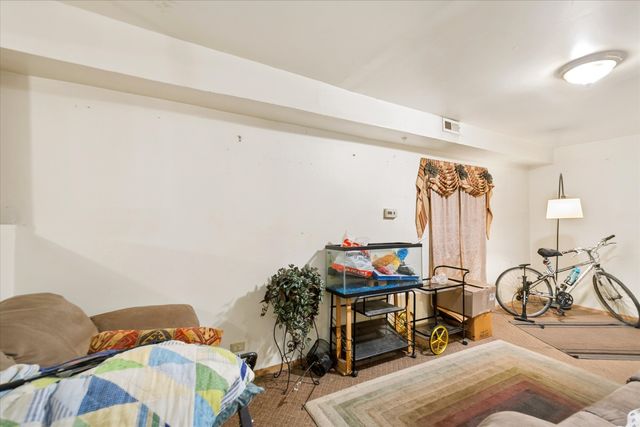 4430 W Congress Parkway, Chicago, IL 60624