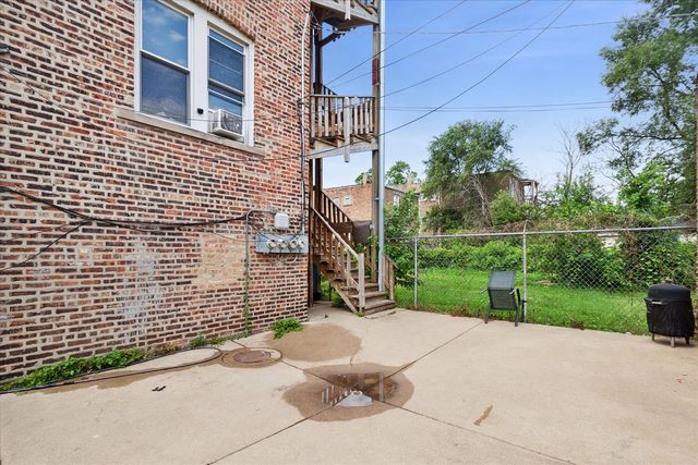 4430 W Congress Parkway, Chicago, IL 60624