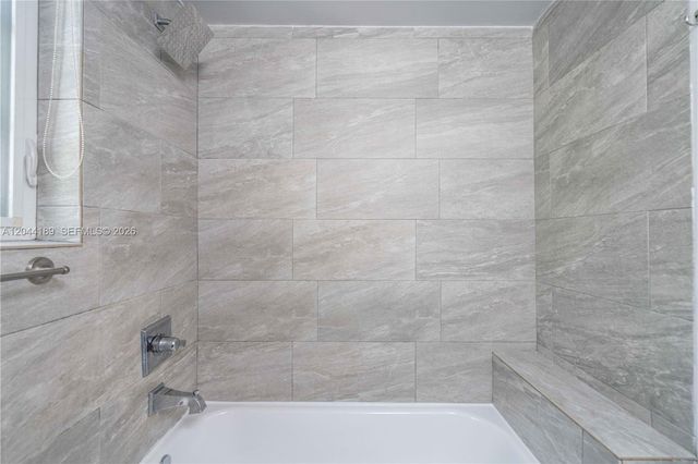 331 85th Street 20, Miami Beach, FL 33141